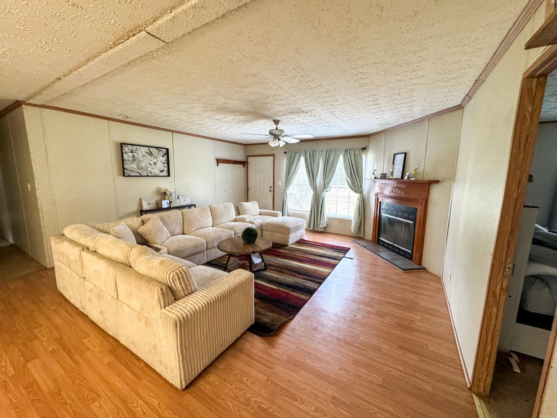 4474 Ruffin Road Photo 5