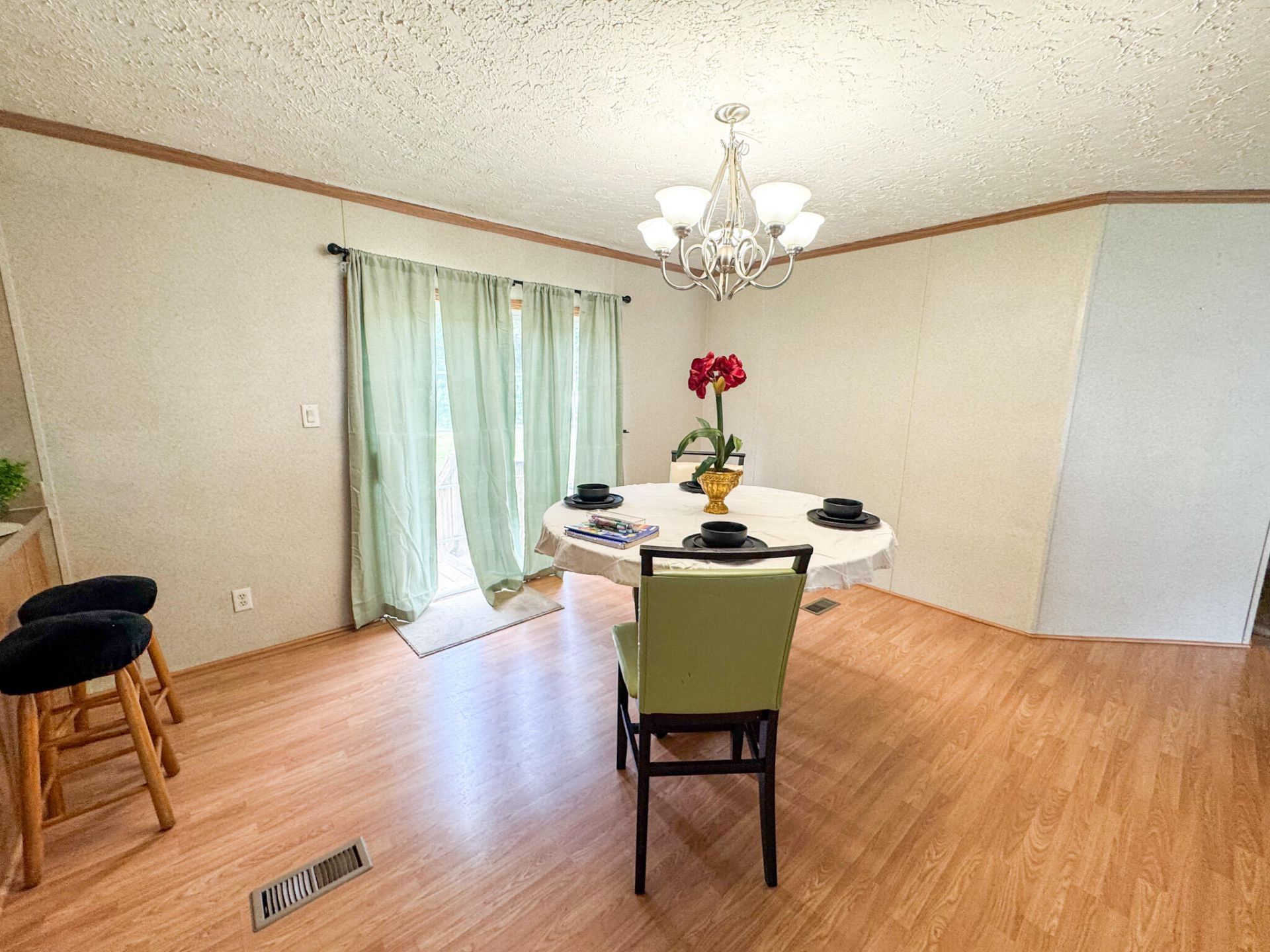 4474 Ruffin Road Photo 7