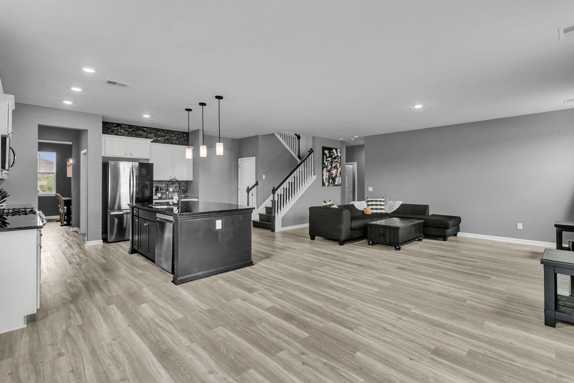 2721 Harmony Lake Drive Photo 18