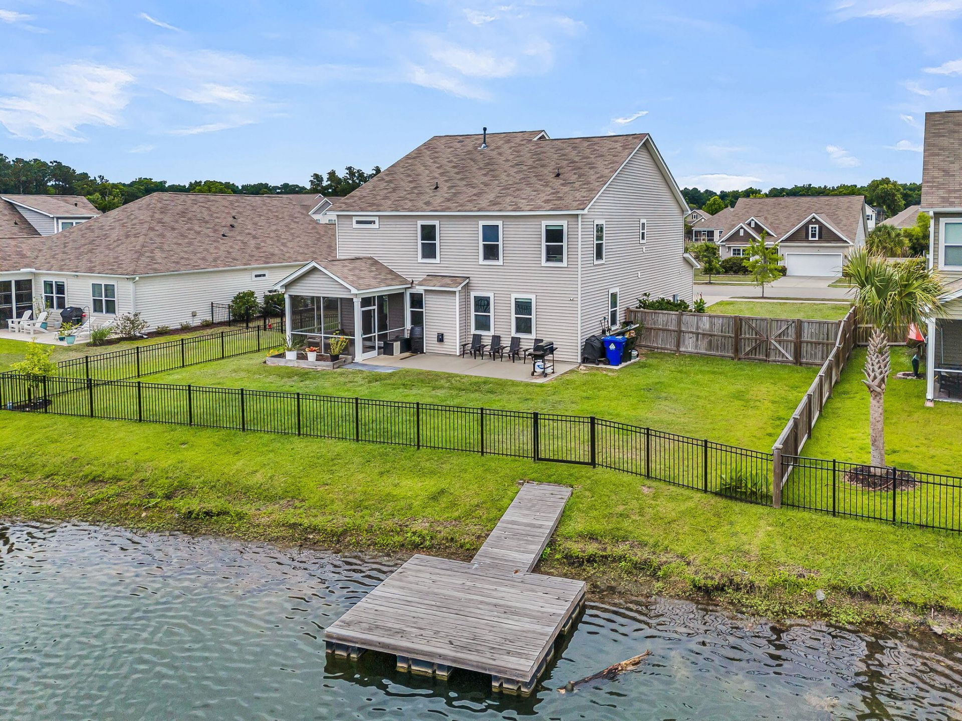 2721 Harmony Lake Drive Photo 5