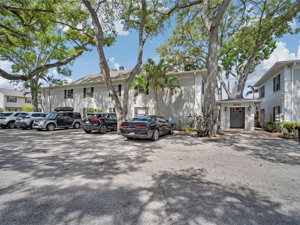 5221 S BAYSHORE BOULEVARD , Unit 23, TAMPA, FL 33611