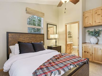1195 Sequoia Avenue, Tahoe City, CA 96145 Photo