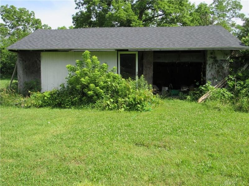 1460 Olt Rd EXT Road, Jefferson Township, OH 45417 Photo 8