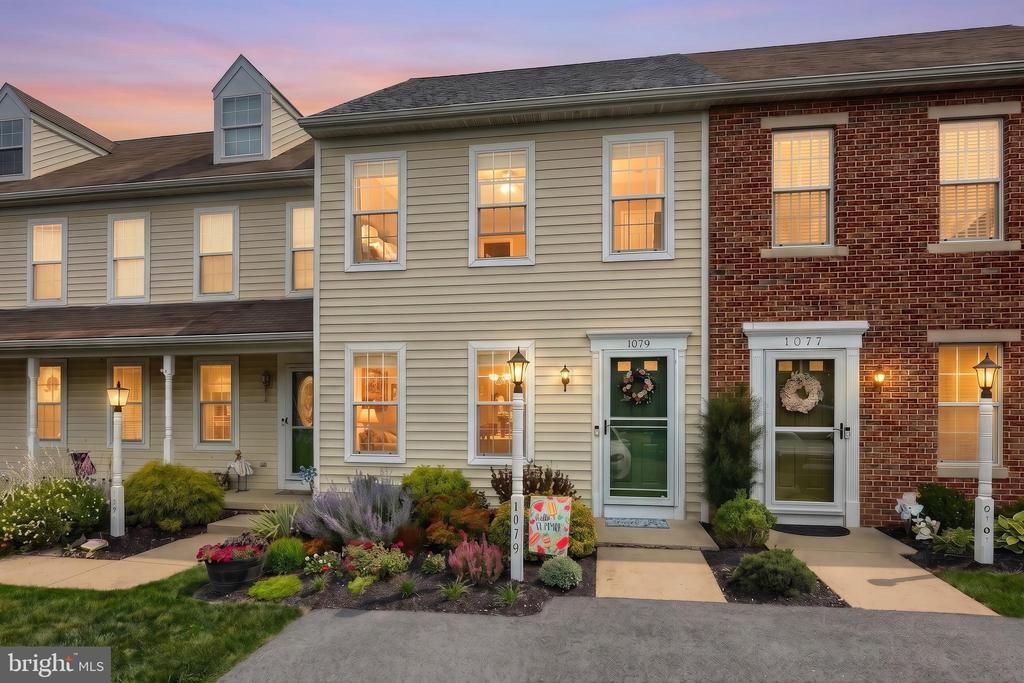 1079 Hearthridge Lane, York, PA 17404 Main Photo