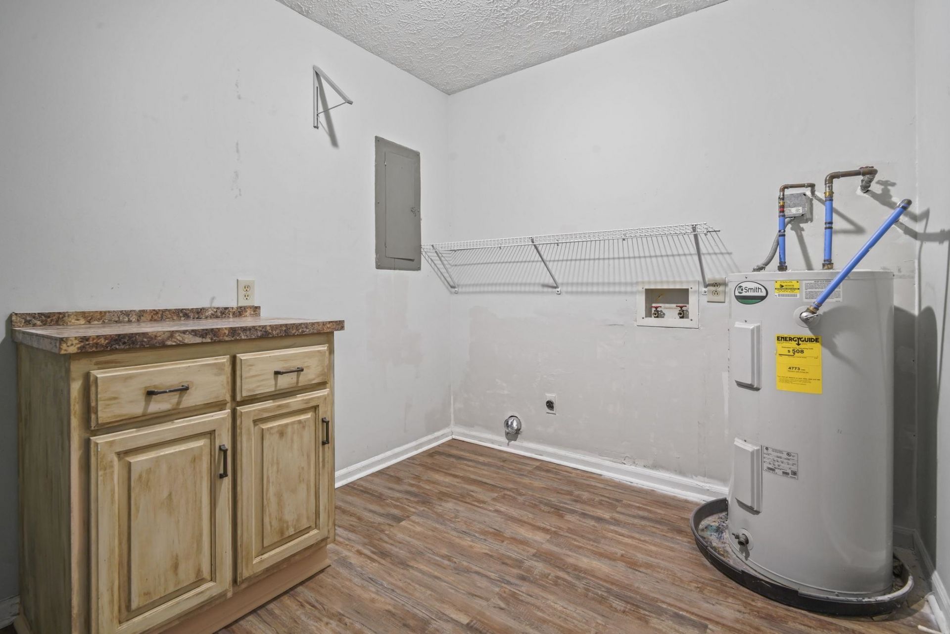 5039 Watergate Dr. Photo 25