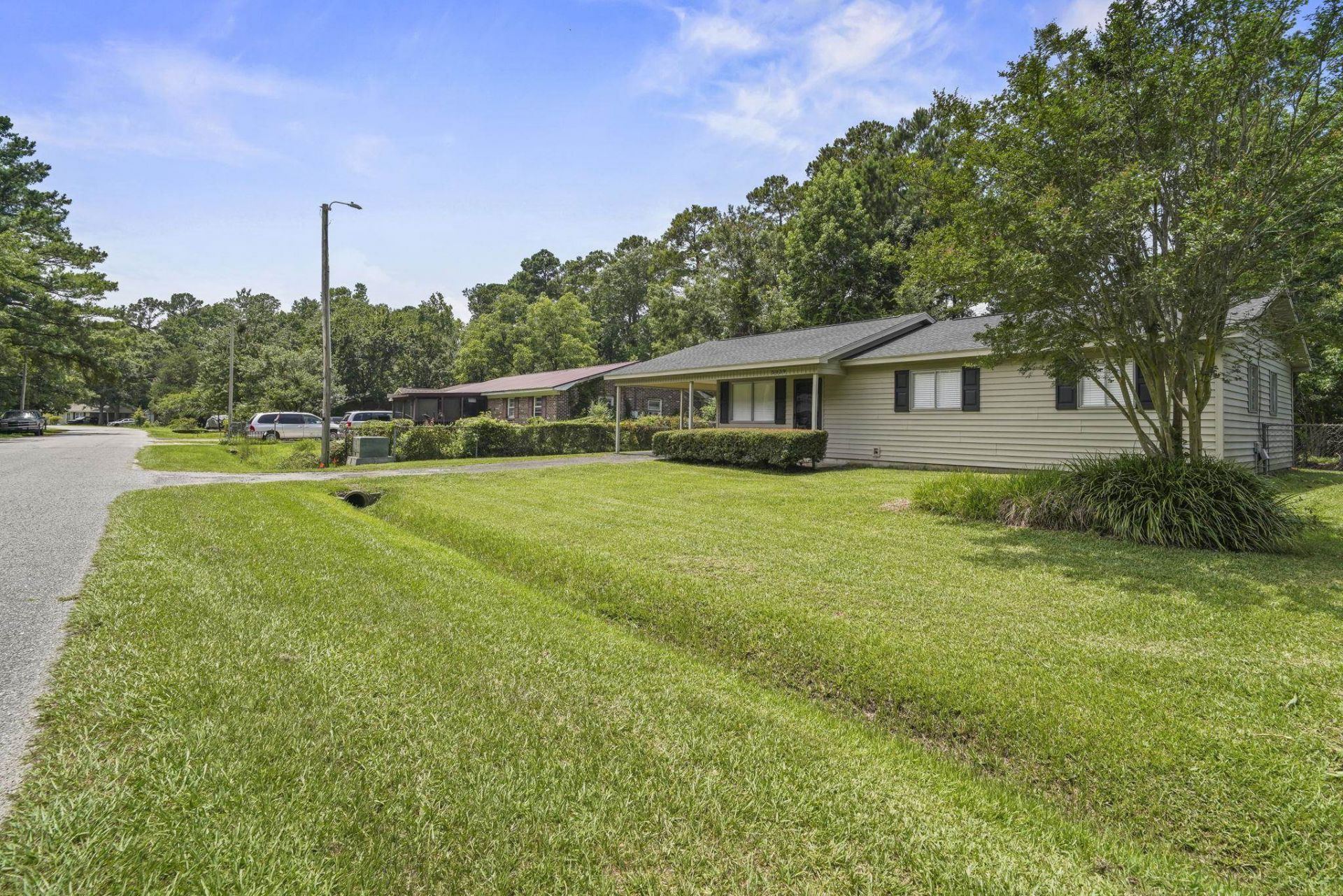 5039 Watergate Dr. Photo 28