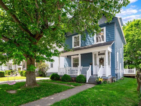 129 North Milton Street, Zelienople, PA 16063