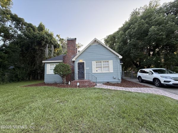 6946 OAKWOOD Street, Jacksonville, FL 32208