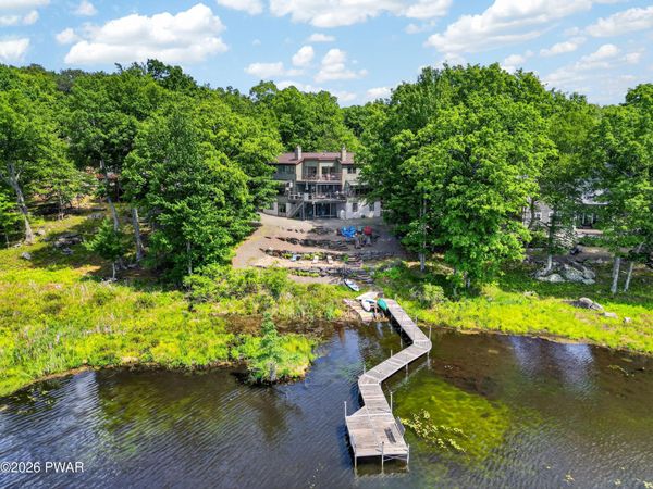 107 Bass Court , Lackawaxen, PA 18435
