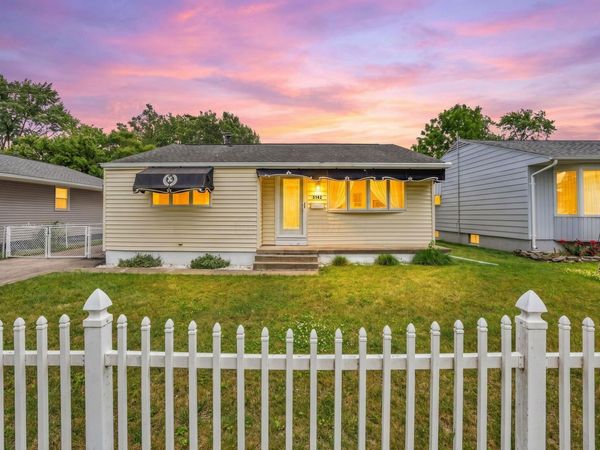 3142 Hillgate Road , Columbus, OH 43207