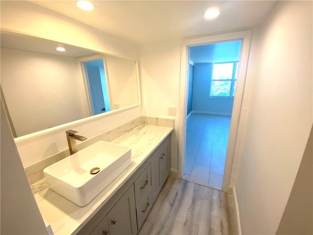 1 Las Olas Circle, Unit 905, Fort Lauderdale, FL 33316 Photo