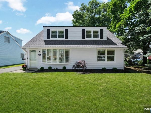 25 Parker Avenue, ROCHELLE PARK, NJ 07662
