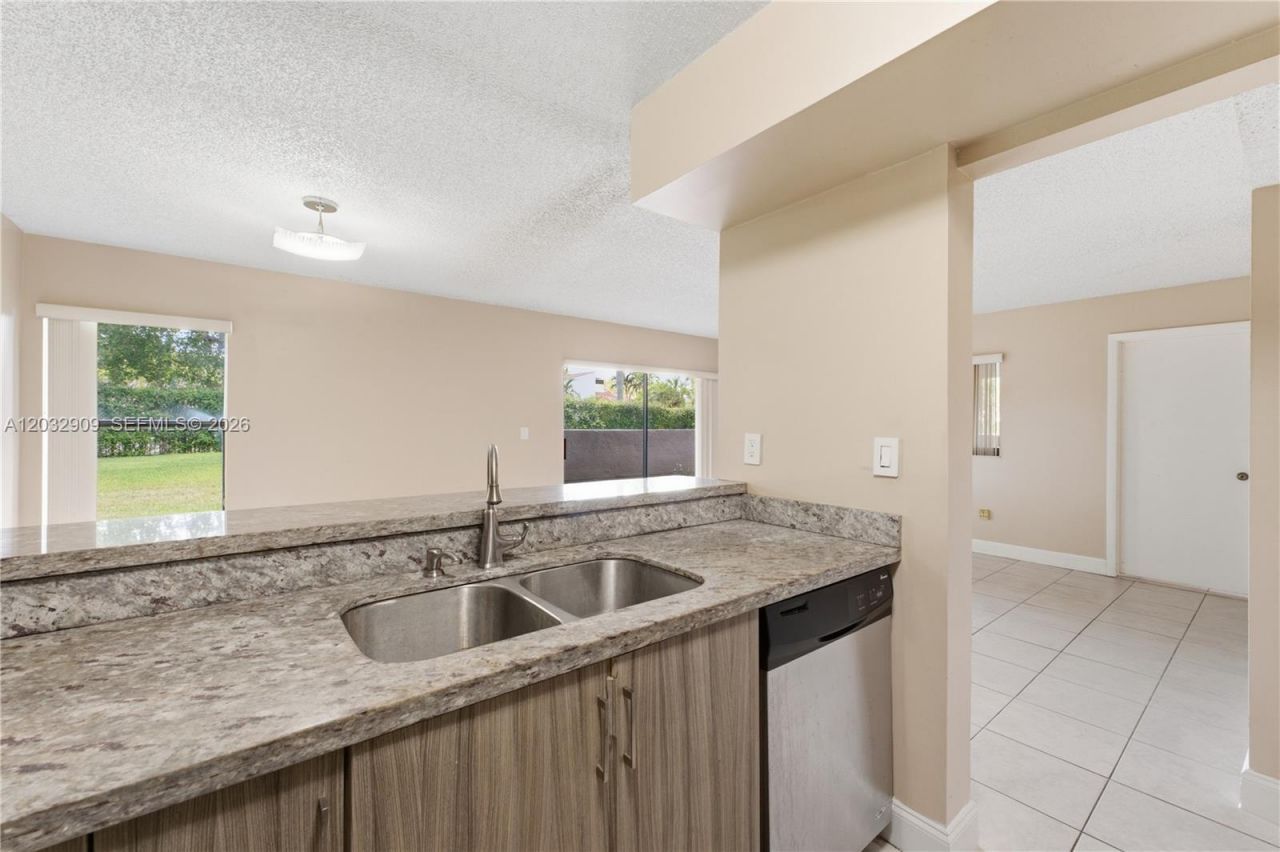 13280 SW 88th Ln, Unit 103B, Miami, FL 33186 Photo