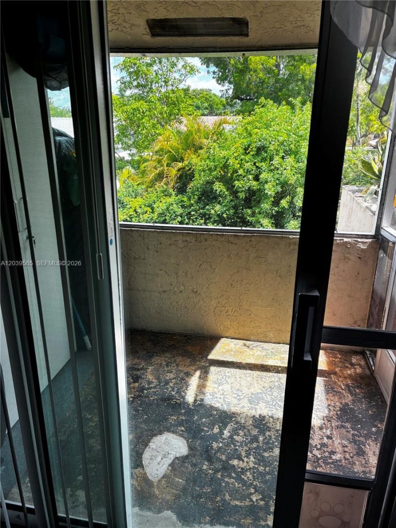 11101 Royal Palm Blvd, Unit 214, Coral Springs, FL 33065 Photo