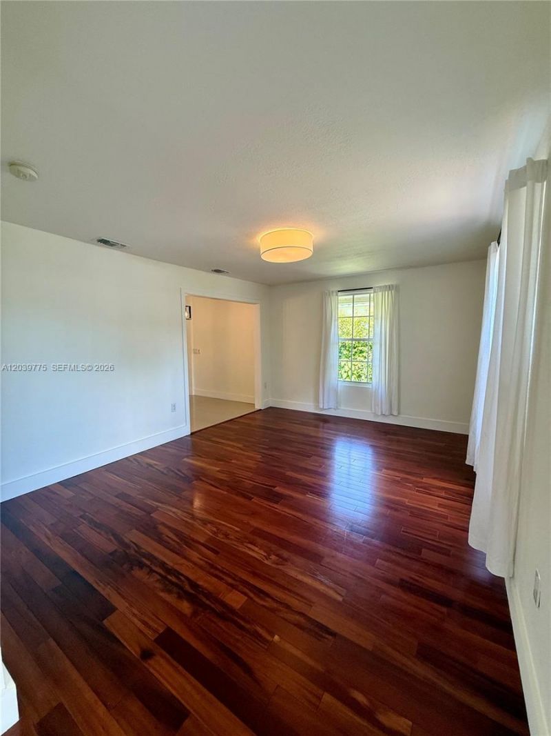 4456 SW 10th St , Miami, FL 33134 Photo