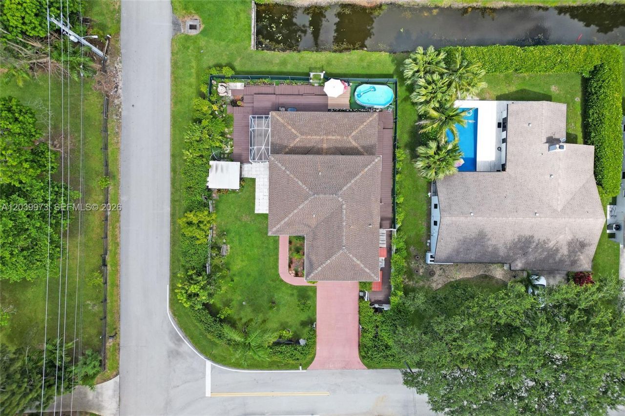 2151 NW 121st Ave , Plantation, FL 33323 Photo