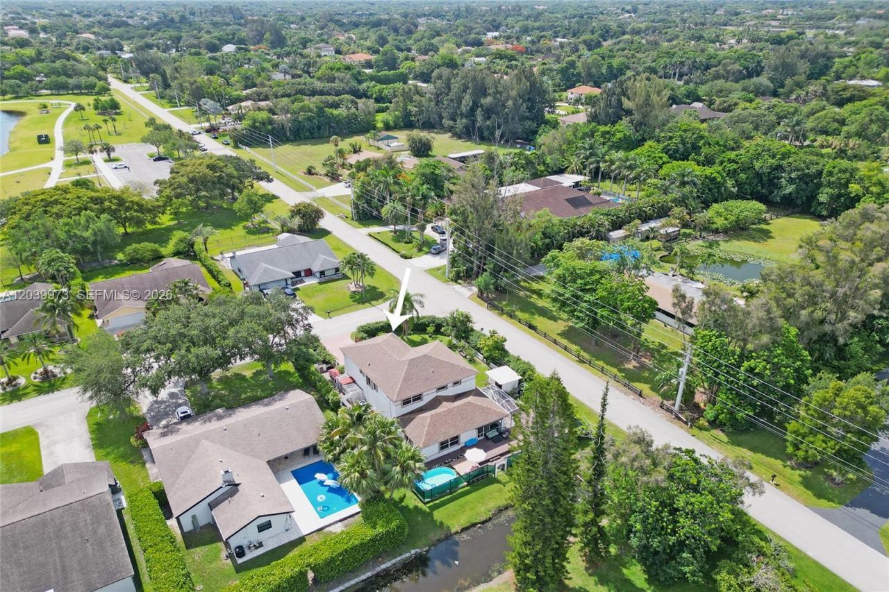 2151 NW 121st Ave , Plantation, FL 33323 Photo