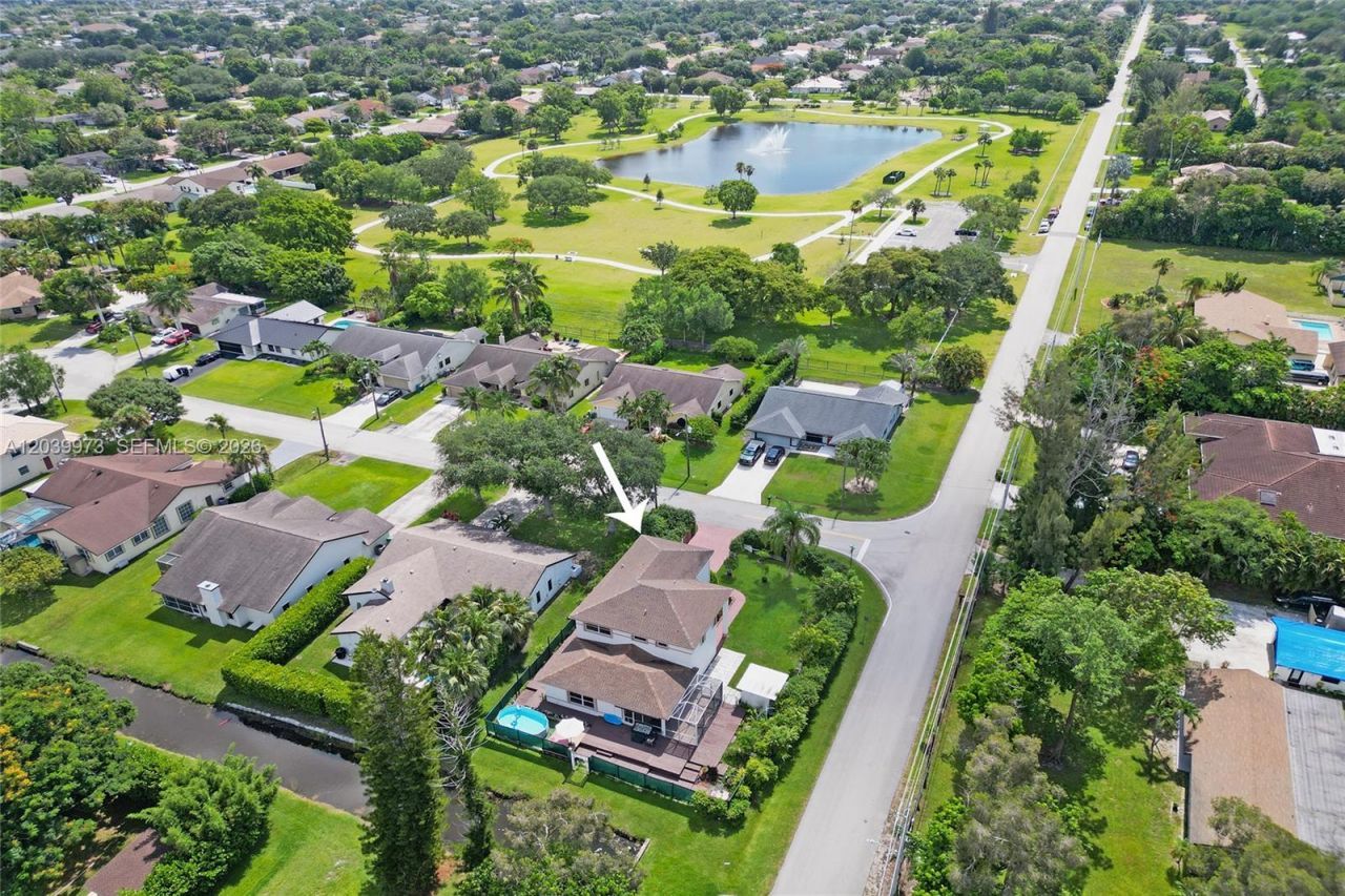 2151 NW 121st Ave , Plantation, FL 33323 Photo