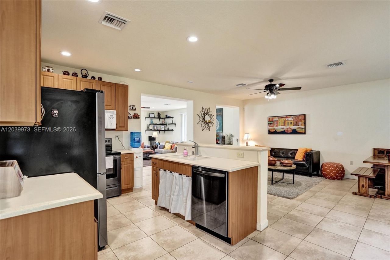 2151 NW 121st Ave , Plantation, FL 33323 Photo