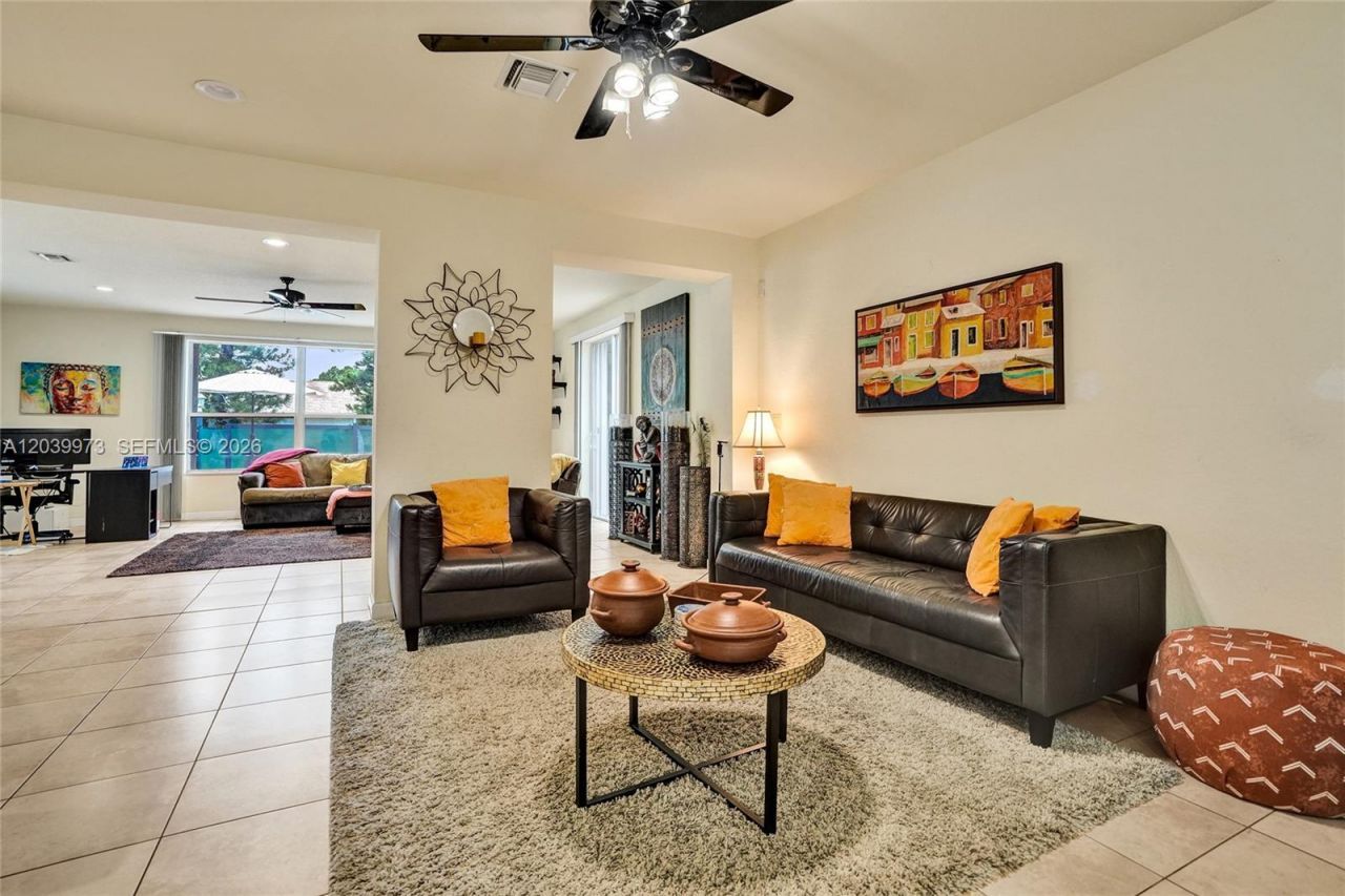 2151 NW 121st Ave, Plantation, FL 33323 Photo
