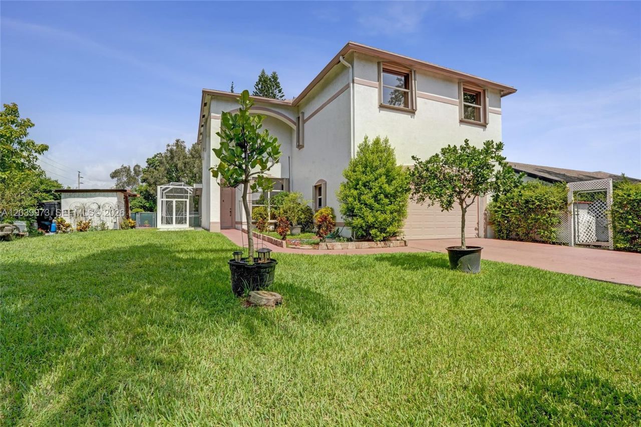 2151 NW 121st Ave , Plantation, FL 33323 Photo