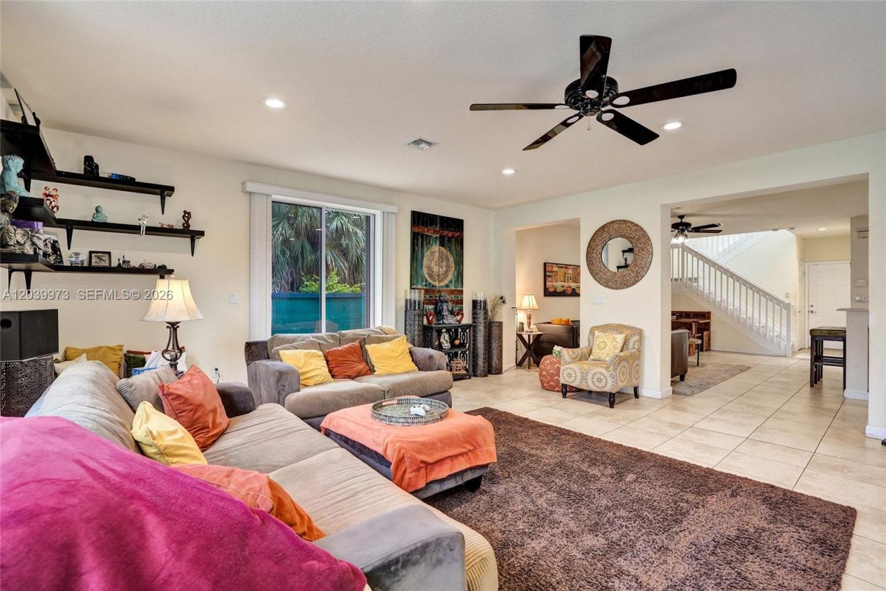 2151 NW 121st Ave, Plantation, FL 33323 Photo