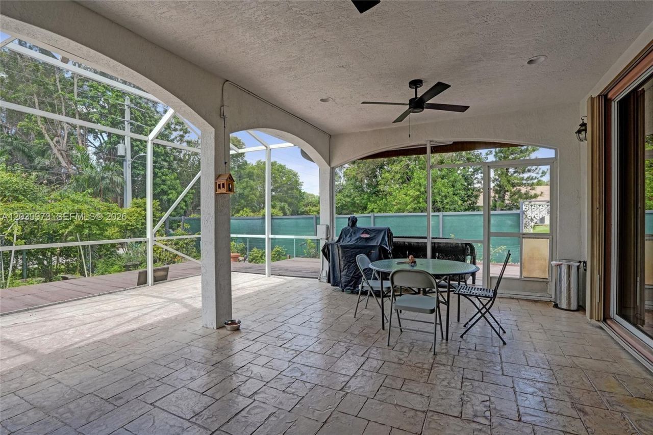 2151 NW 121st Ave , Plantation, FL 33323 Photo
