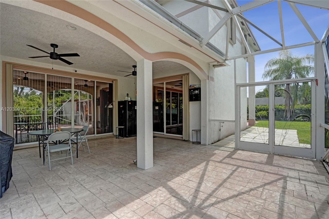 2151 NW 121st Ave, Plantation, FL 33323 Photo