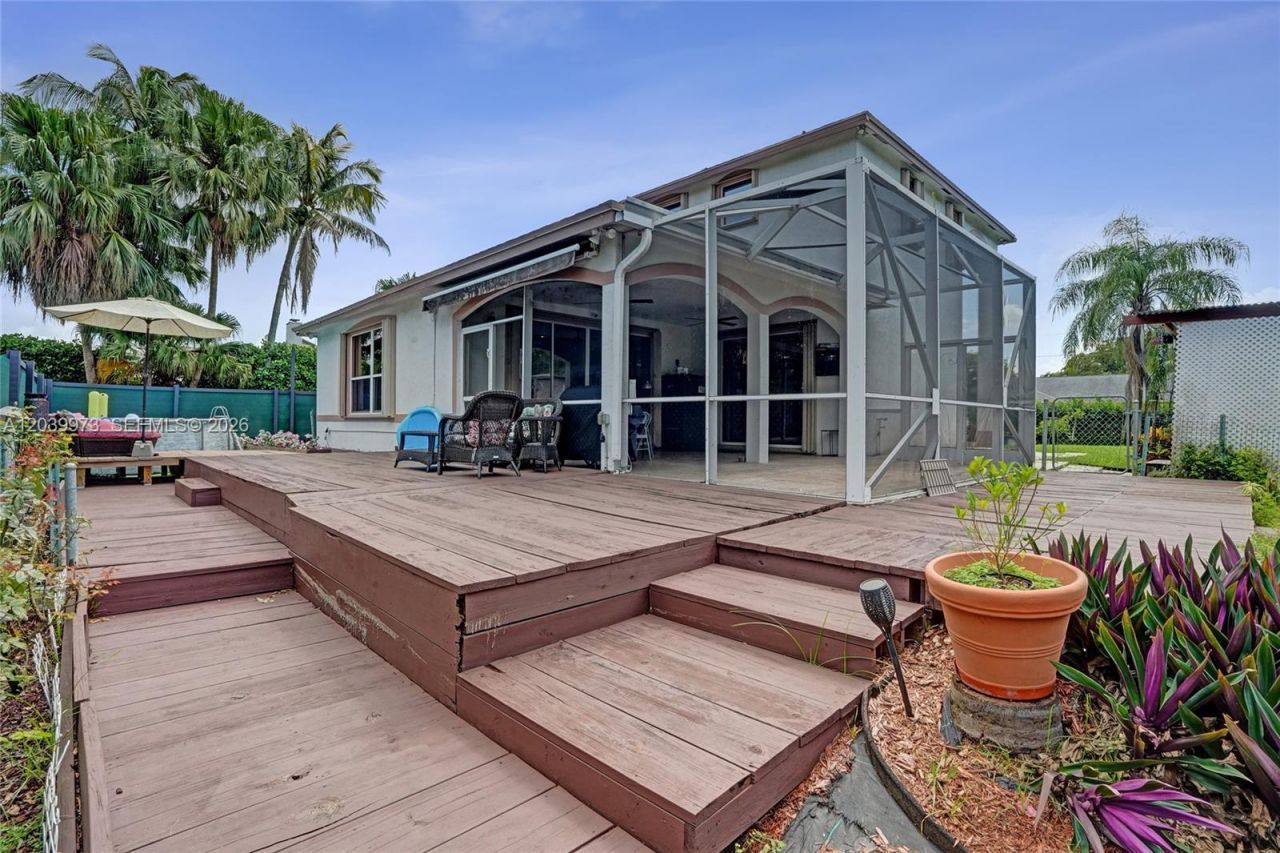 2151 NW 121st Ave , Plantation, FL 33323 Photo