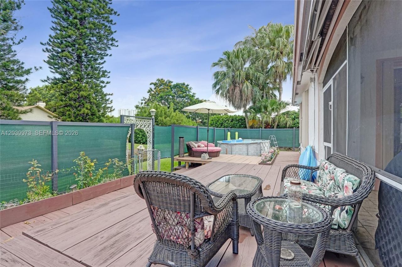 2151 NW 121st Ave, Plantation, FL 33323 Photo