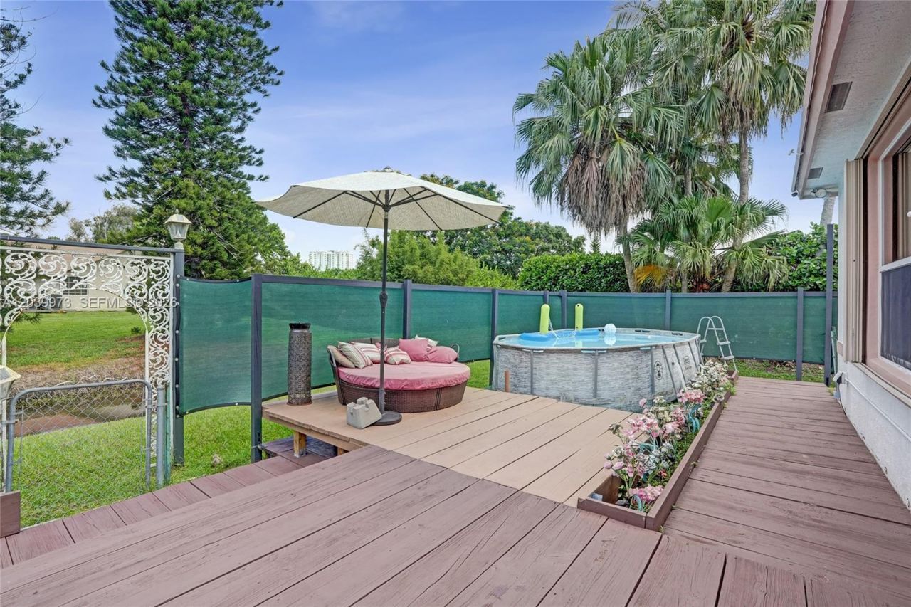 2151 NW 121st Ave , Plantation, FL 33323 Photo