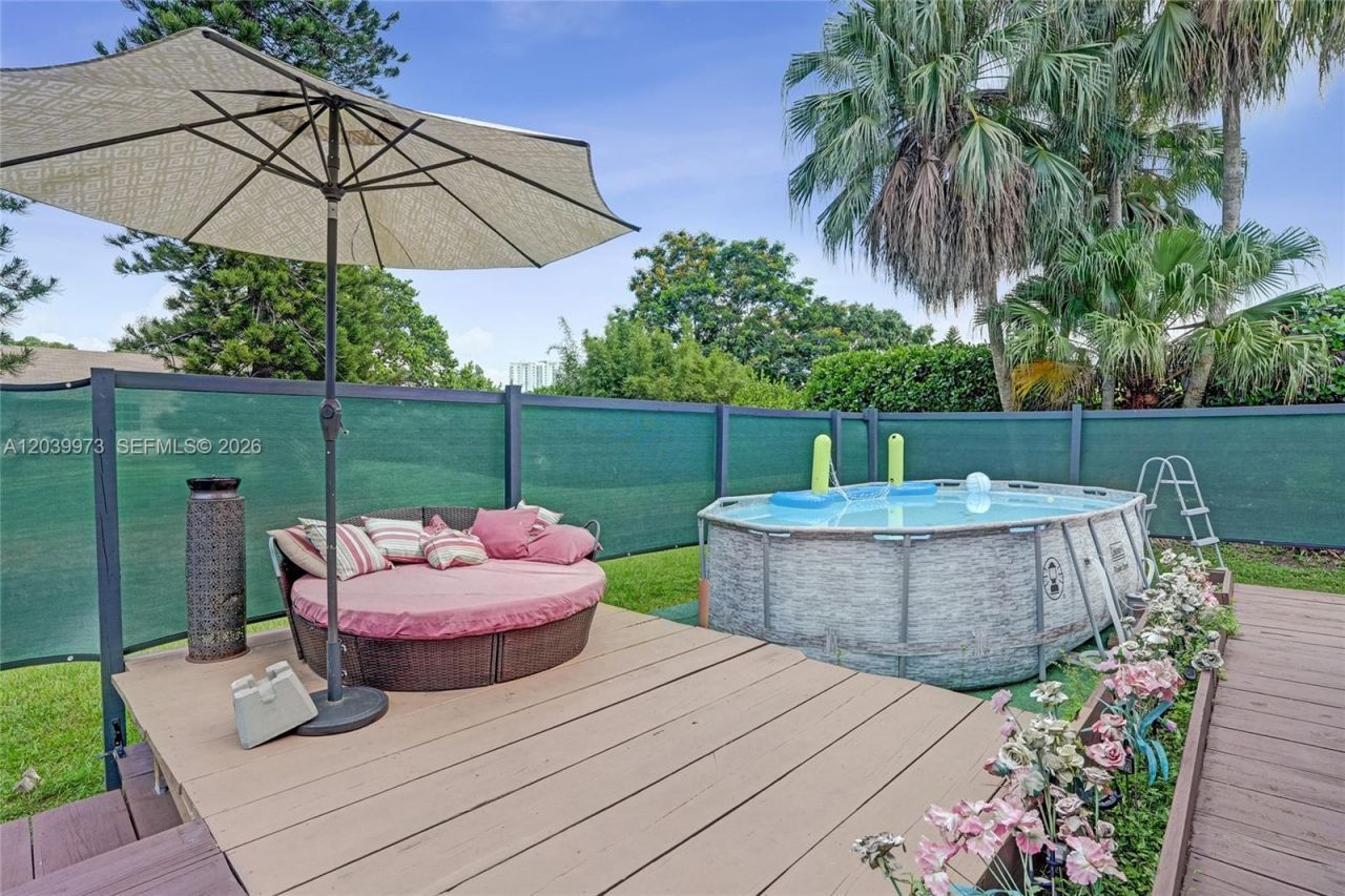 2151 NW 121st Ave, Plantation, FL 33323 Photo