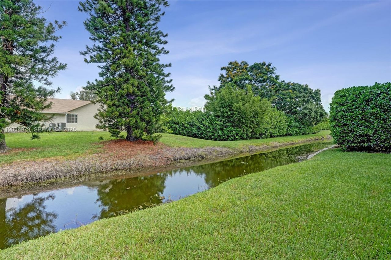 2151 NW 121st Ave , Plantation, FL 33323 Photo