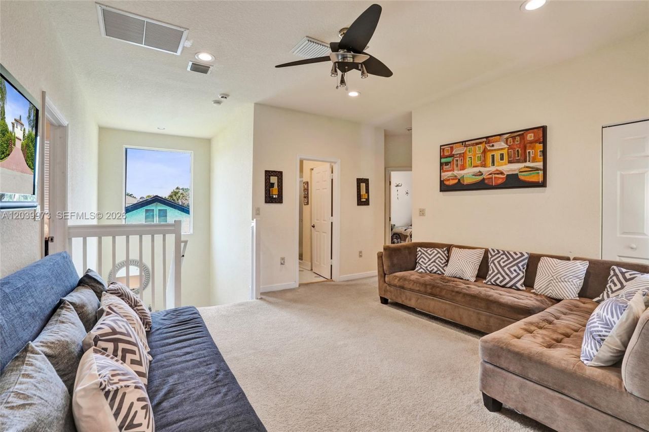 2151 NW 121st Ave, Plantation, FL 33323 Photo
