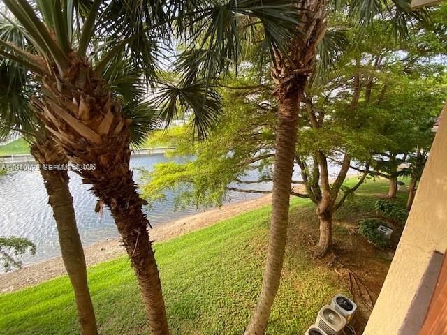 7630 Westwood Dr , Unit 327, Tamarac, FL 33321 Photo