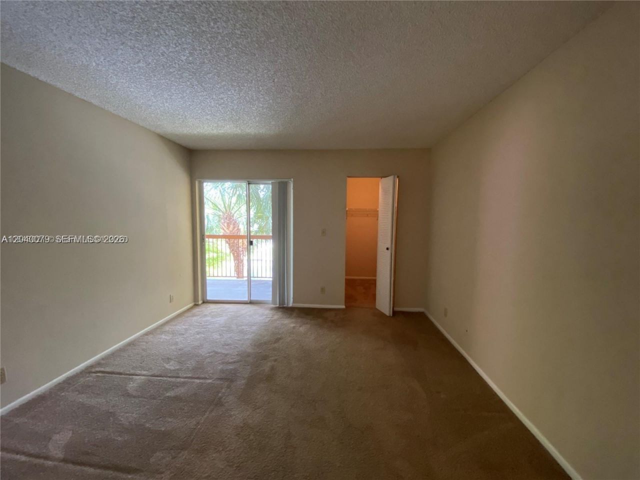 7630 Westwood Dr , Unit 327, Tamarac, FL 33321 Photo