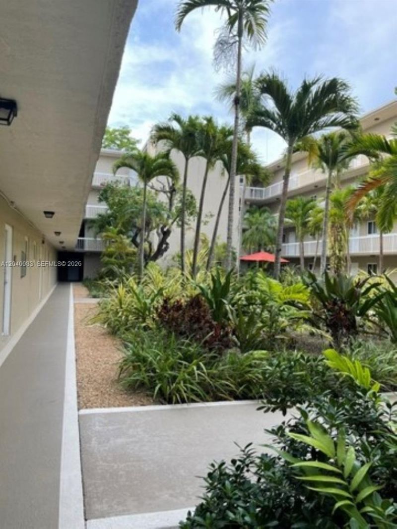 8103 Camino Real, Unit C-108, Miami, FL 33143 Photo