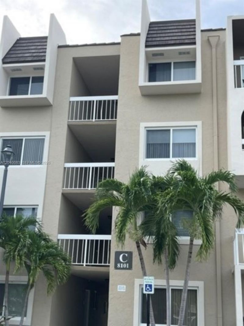 8103 Camino Real, Unit C-108, Miami, FL 33143 Photo
