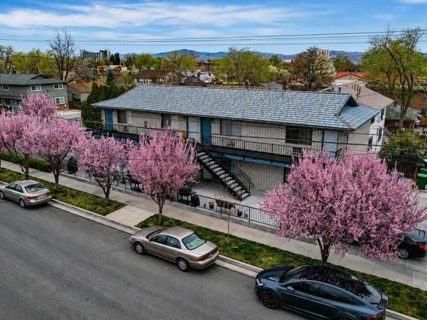 306 E Taylor Street, Reno, NV 89502