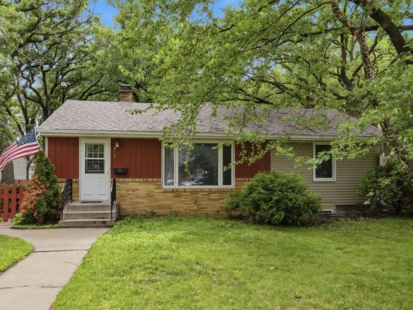 915 River Avenue S, Sauk Rapids, MN 56379
