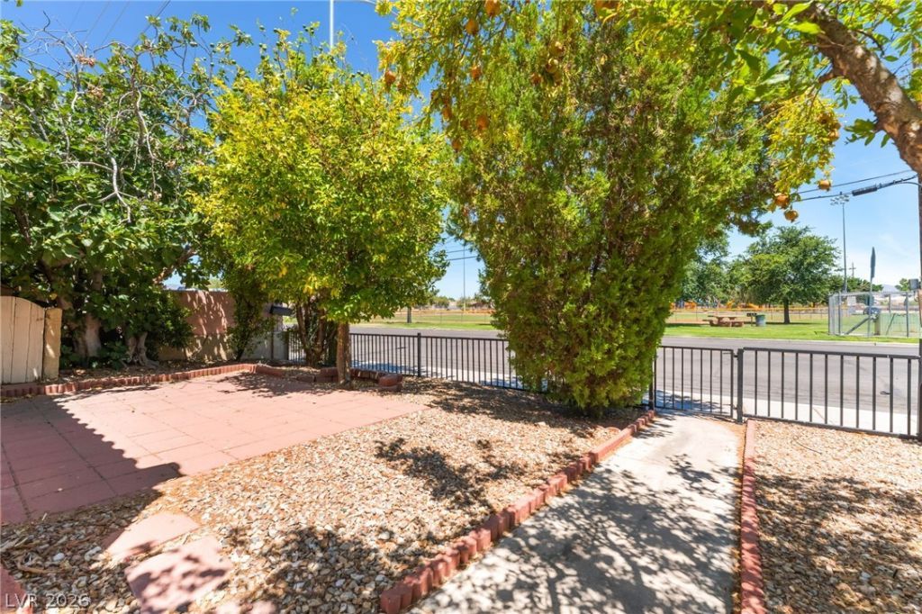 5319 Tara Avenue, Las Vegas, NV 89146 Main Photo