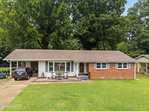 1135 N 28th Avenue , Humboldt, TN 38343