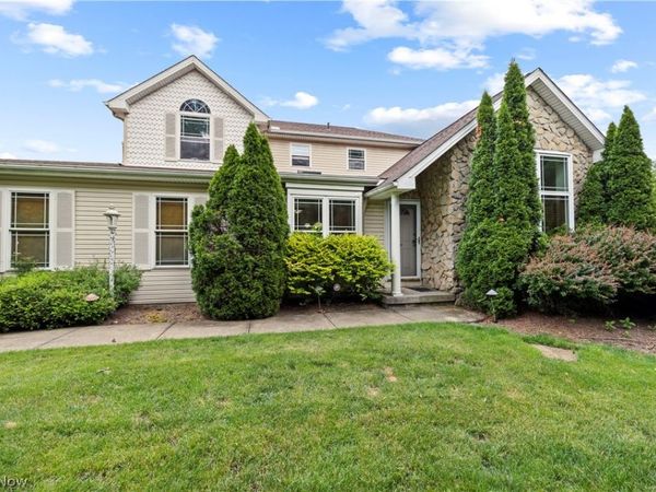 807 Timberlake Trail Drive , Brunswick, OH 44212