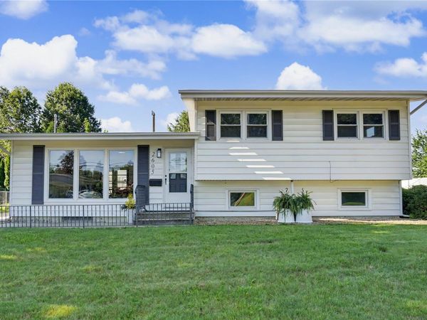 2605 1st Avenue , Marion, IA 52302