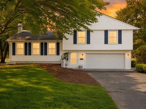 81 E Division Road , Valparaiso, IN 46383