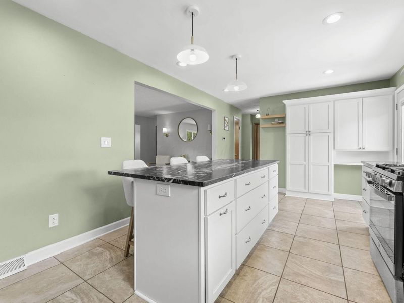 2654 Youngs Grove Road, Columbus, OH 43231 Photo 12