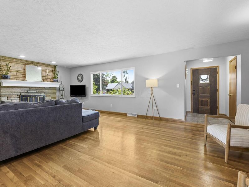 2654 Youngs Grove Road, Columbus, OH 43231 Photo 8