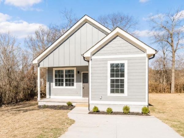1517 E 49th Street, Chattanooga, TN 37407