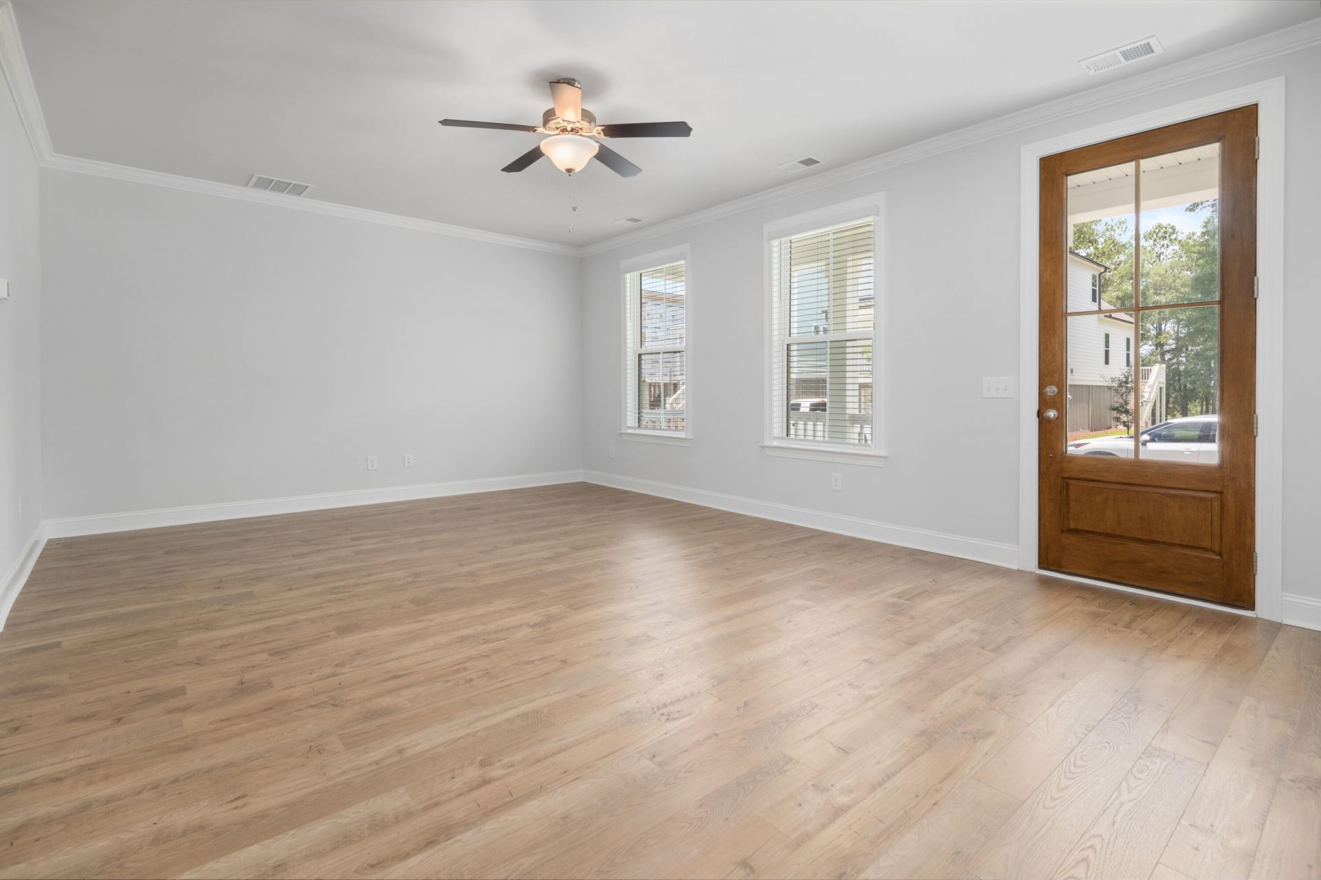 1150 Oak Bluff Avenue Photo 8
