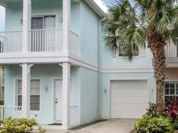 3265 Amanda LN, Unit 7, NAPLES, FL 34109